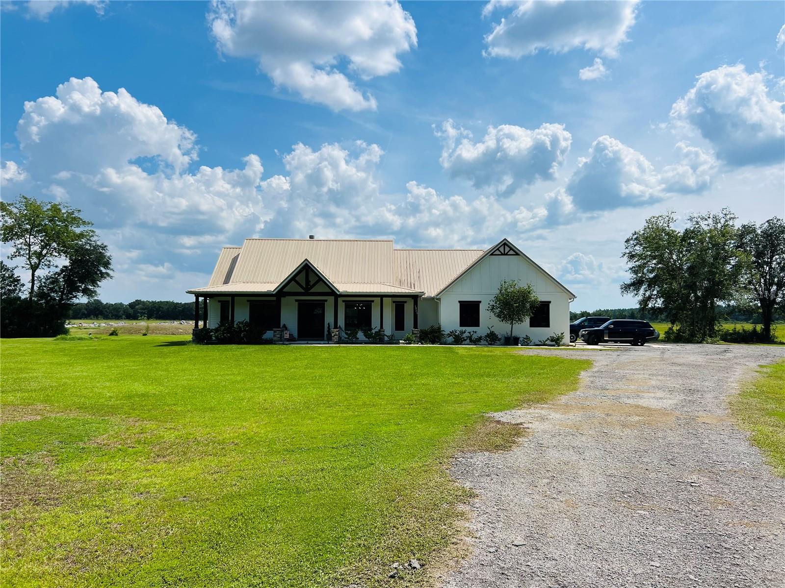 1825 COUNTY ROAD 302