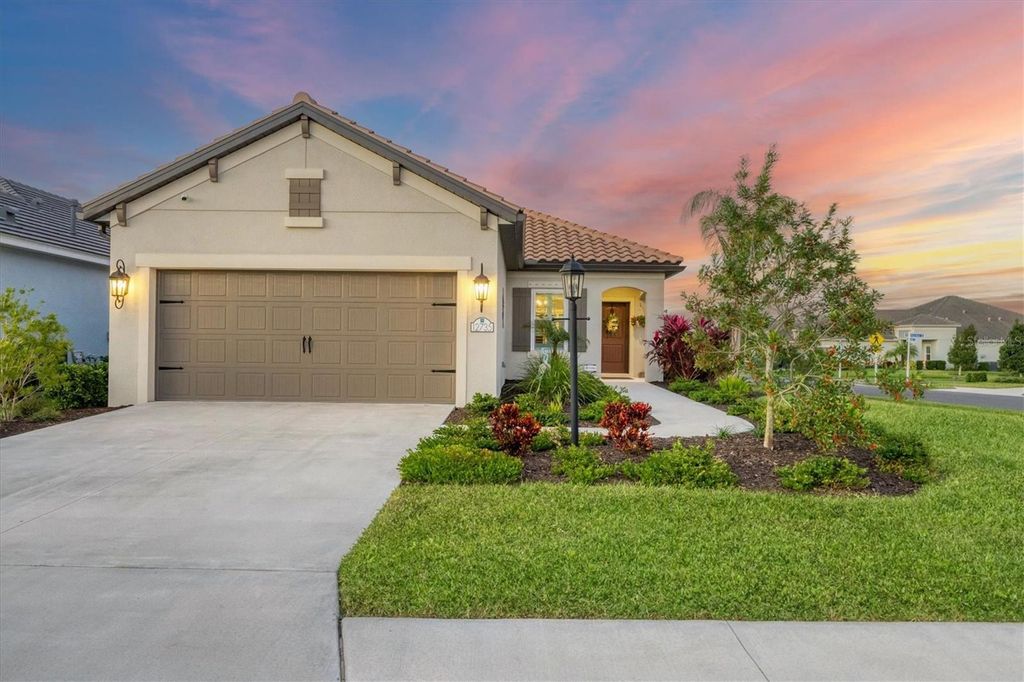 Photo of 12735 Aquamarine Avenue, Bradenton, FL 34211 (MLS # A4673164)