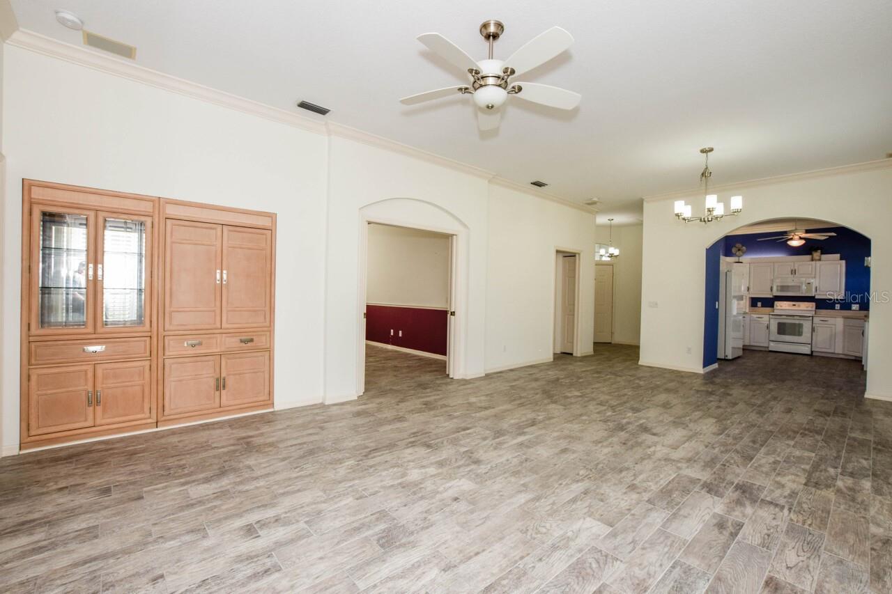 PATIOS ST ANDREWS PARK AT PLANTATION - Residential