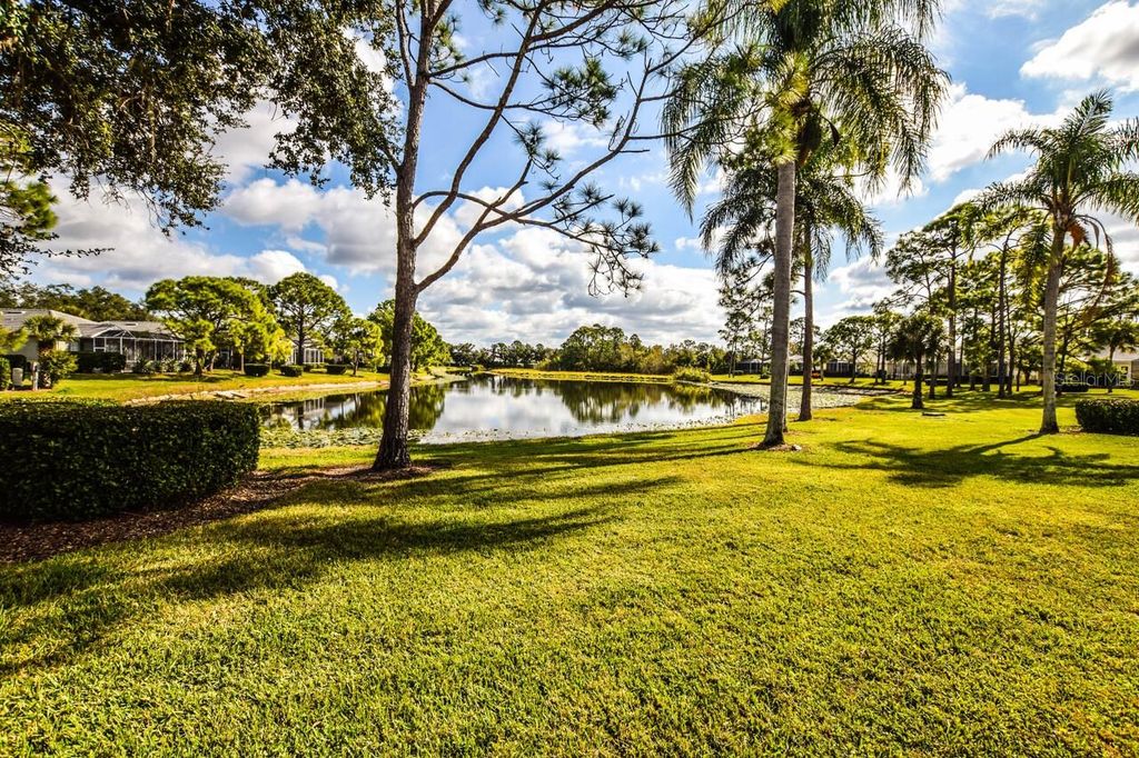 Photo of 834 Montrose Drive #9, Venice, FL 34293 (MLS # N6141528)