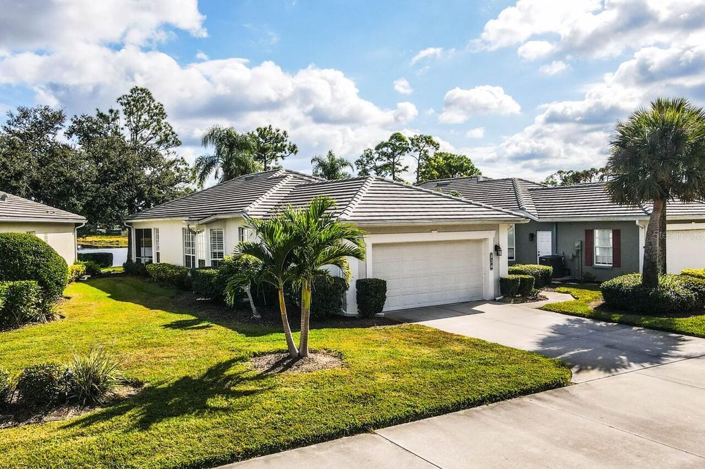 Photo of 834 Montrose Drive #9, Venice, FL 34293 (MLS # N6141528)