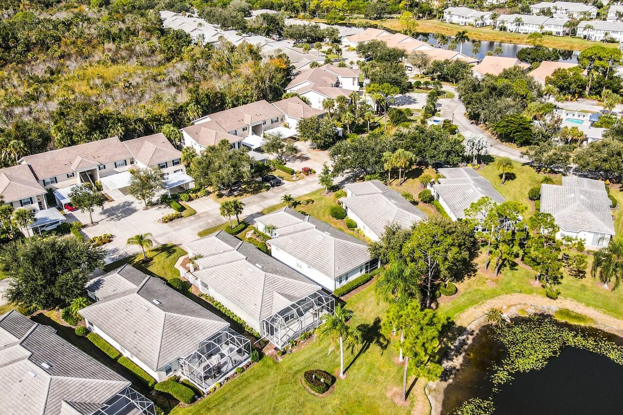 PATIOS ST ANDREWS PARK AT PLANTATION - Residential