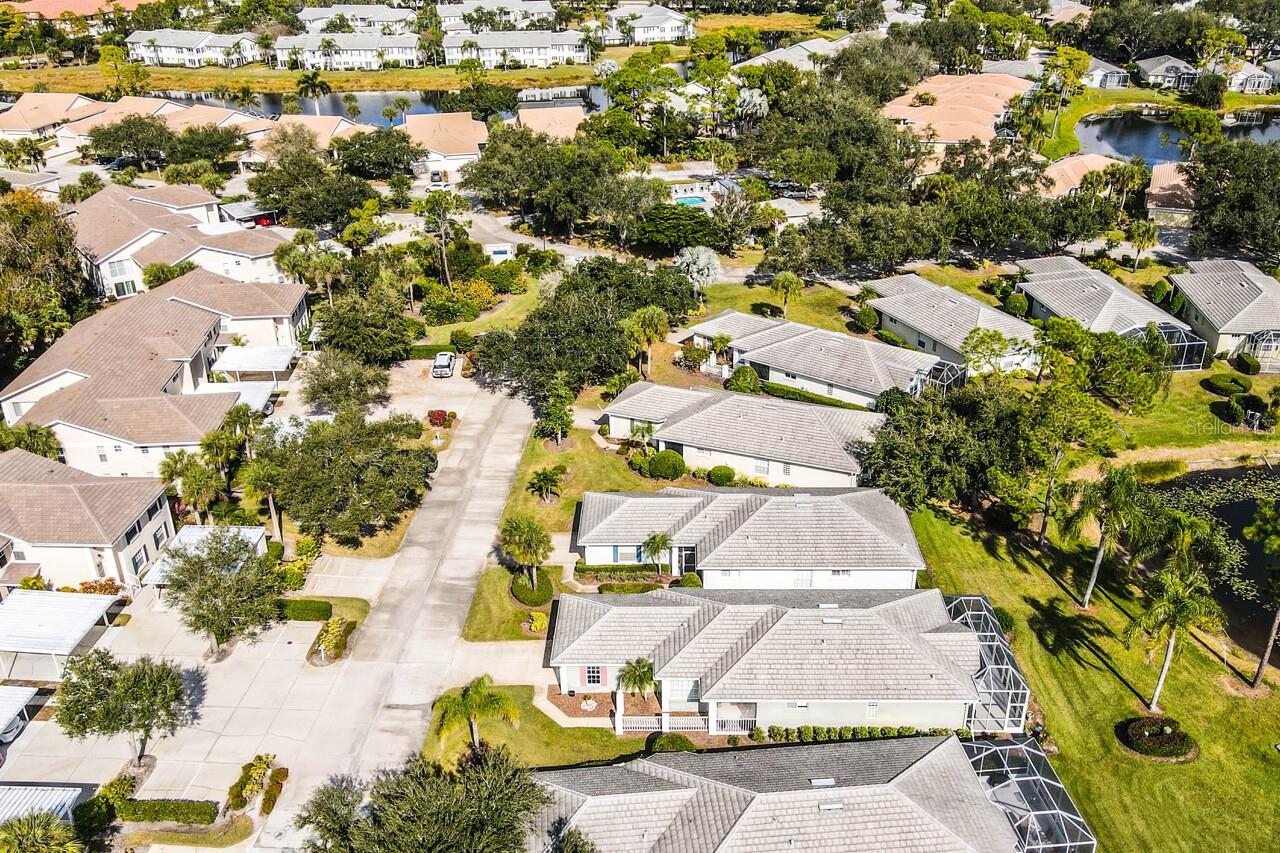 PATIOS ST ANDREWS PARK AT PLANTATION - Residential