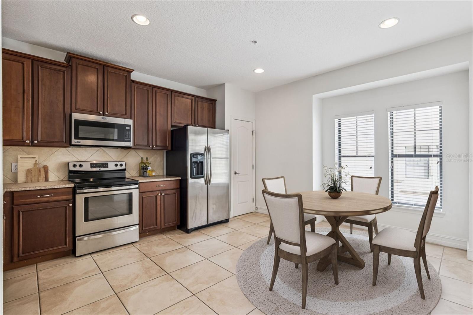 FOUNTAIN PARKE AT LAKE MARY - Residential