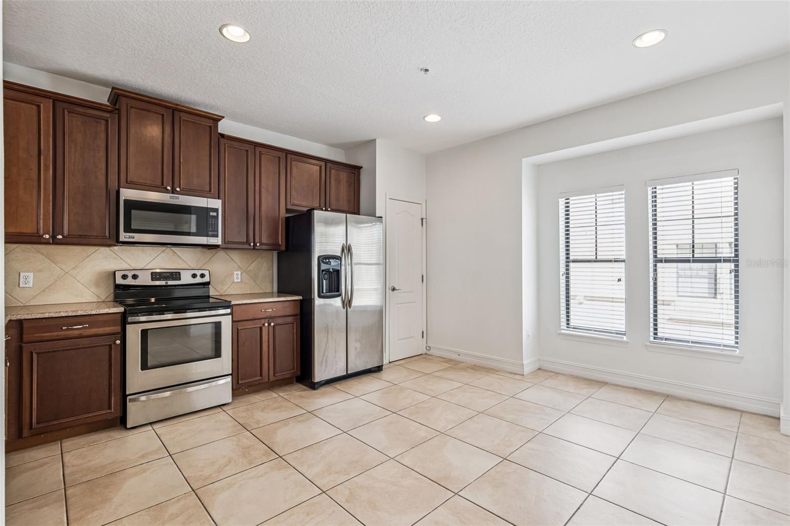 FOUNTAIN PARKE AT LAKE MARY - Residential