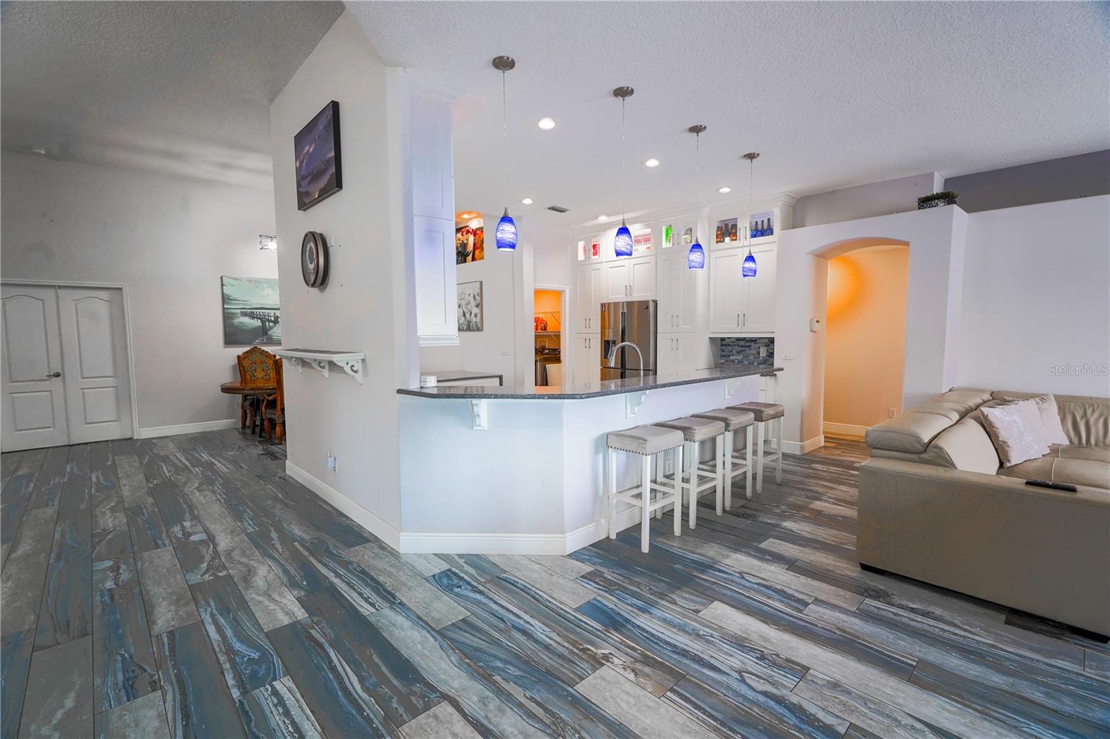 SURFSIDE ESTATES - Residential