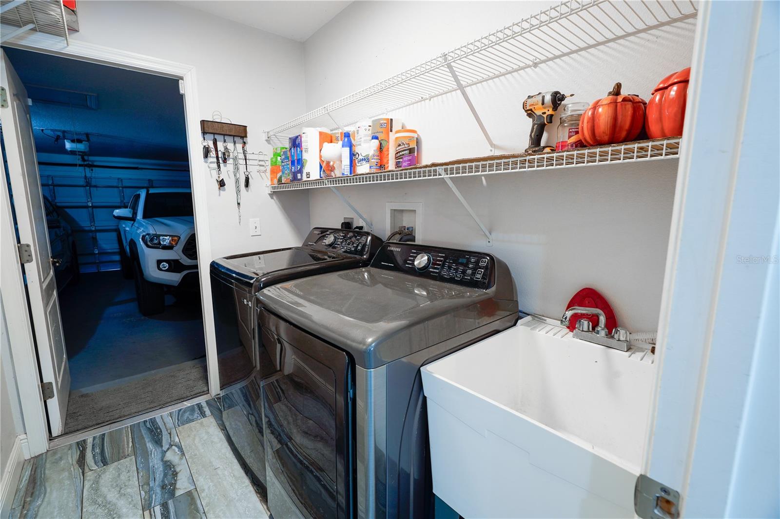SURFSIDE ESTATES - Residential