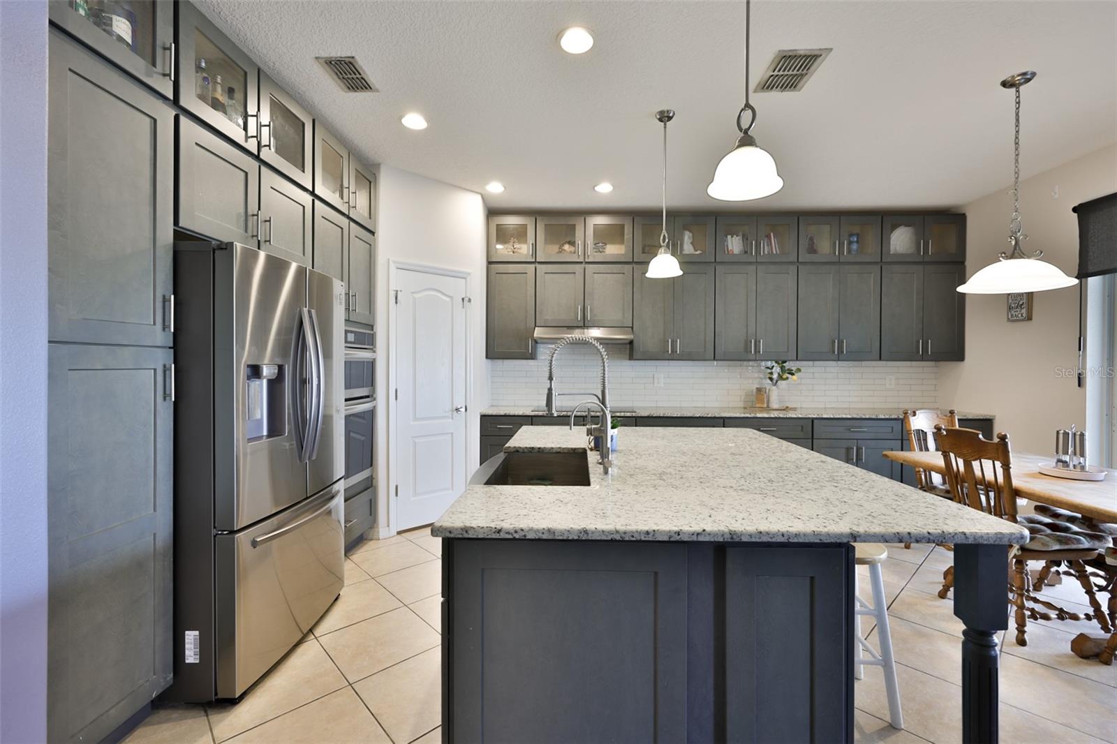 WILSON MANOR - Residential