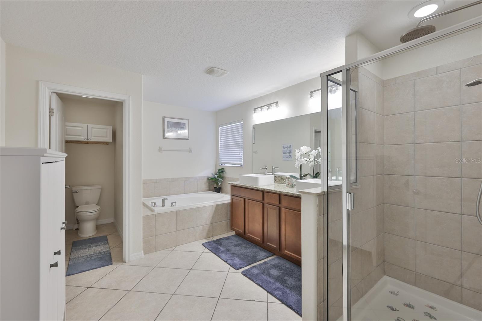 WILSON MANOR - Residential