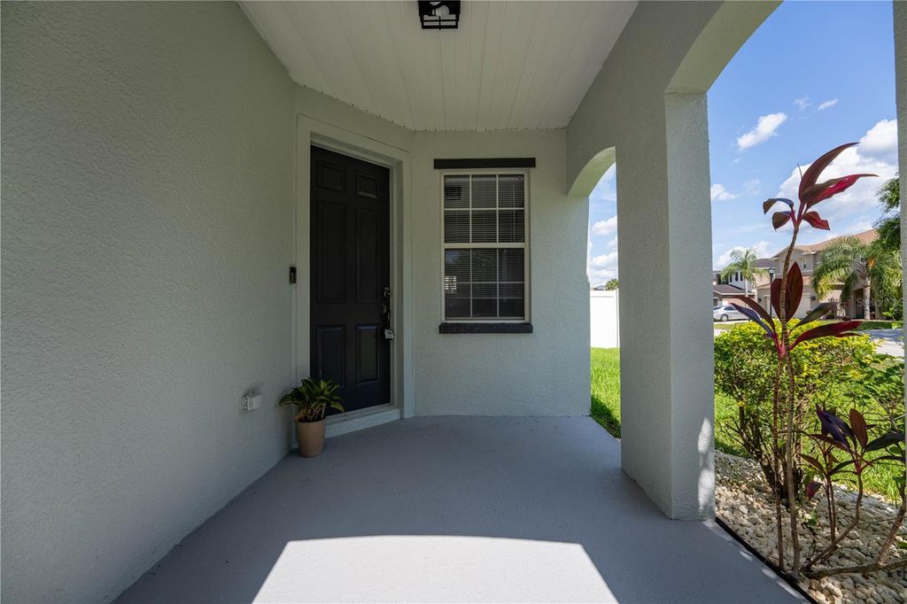 Photo of 9110 Lantern Oak Way, Land O Lakes, FL 34638 (MLS # TB8400913)