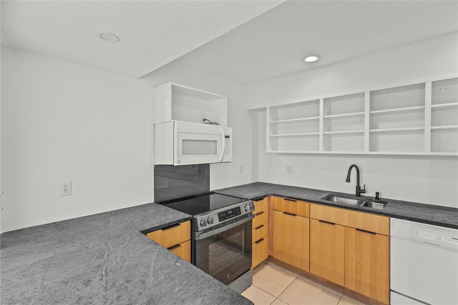 PELICAN COVE VII - Residential