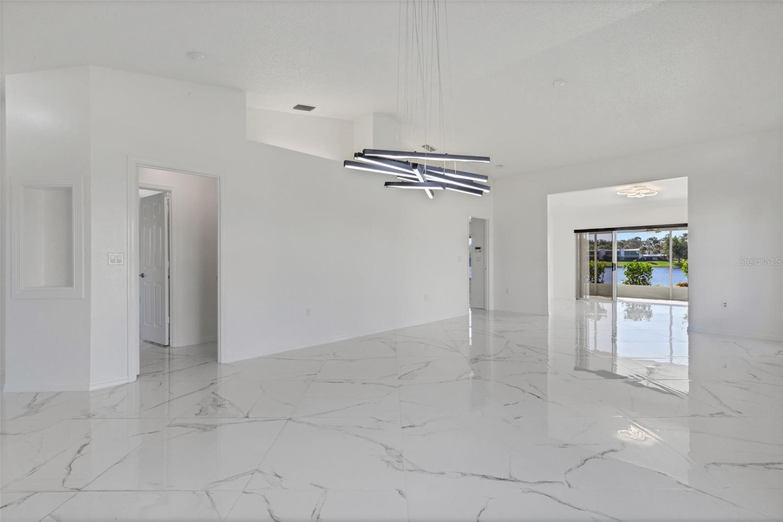 SPRING LAKES VII - Residential