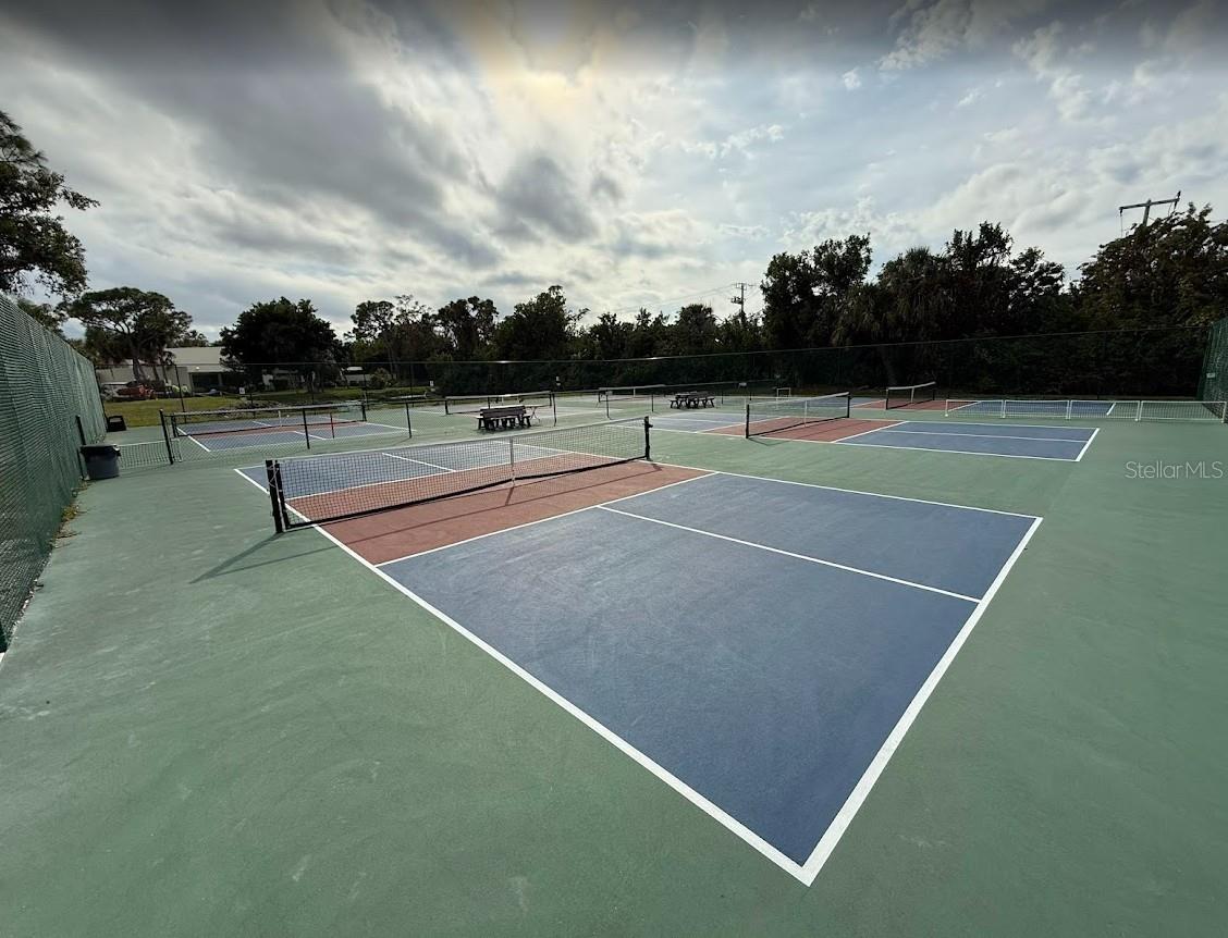 SPRING LAKES VII - Residential