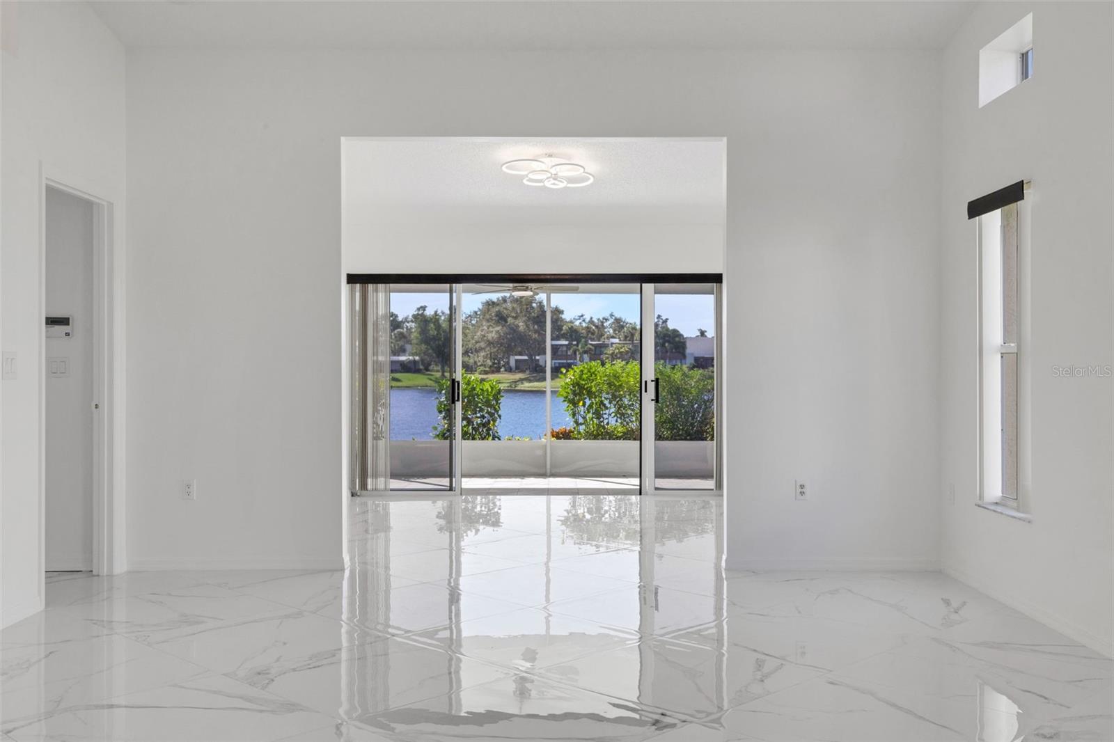 SPRING LAKES VII - Residential