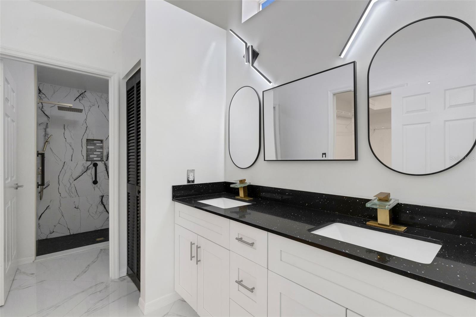 SPRING LAKES VII - Residential