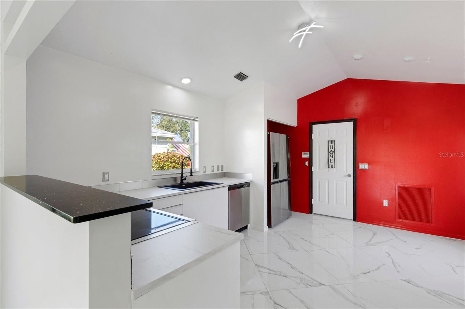 SPRING LAKES VII - Residential