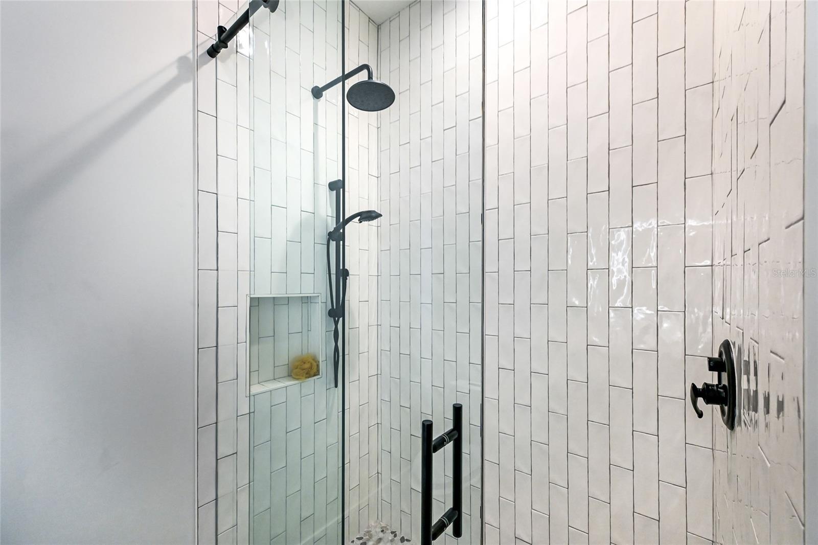 POMELLO CITY CENTRAL UNIT - Residential