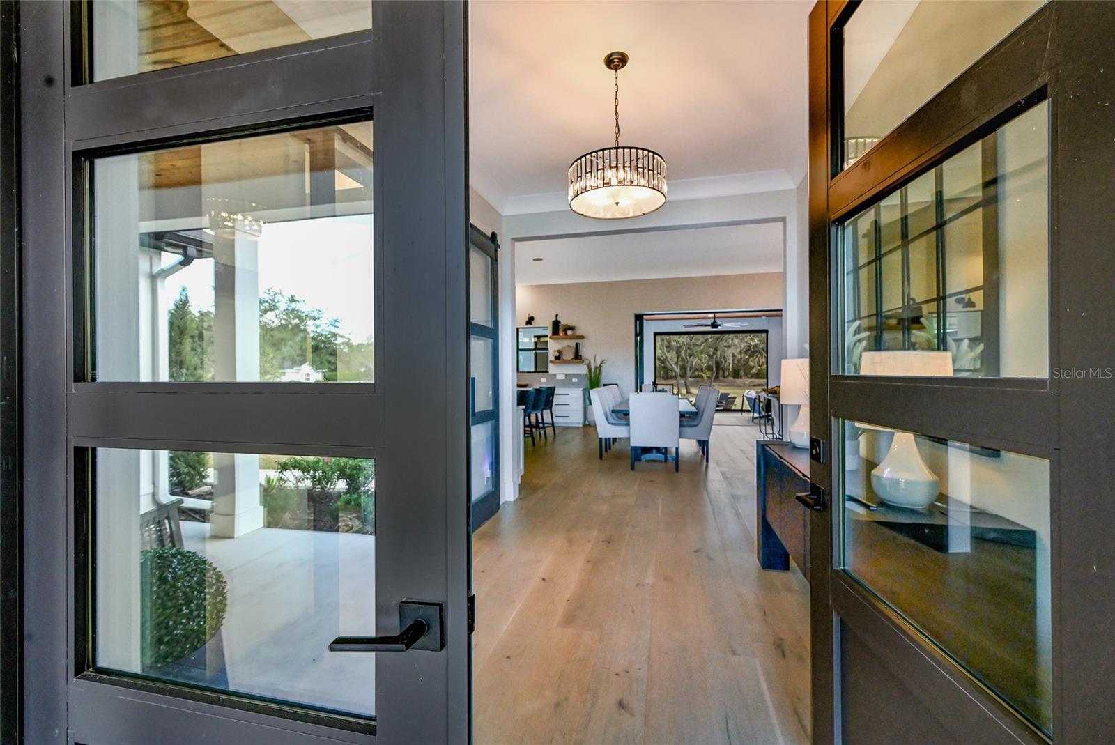 POMELLO CITY CENTRAL UNIT - Residential