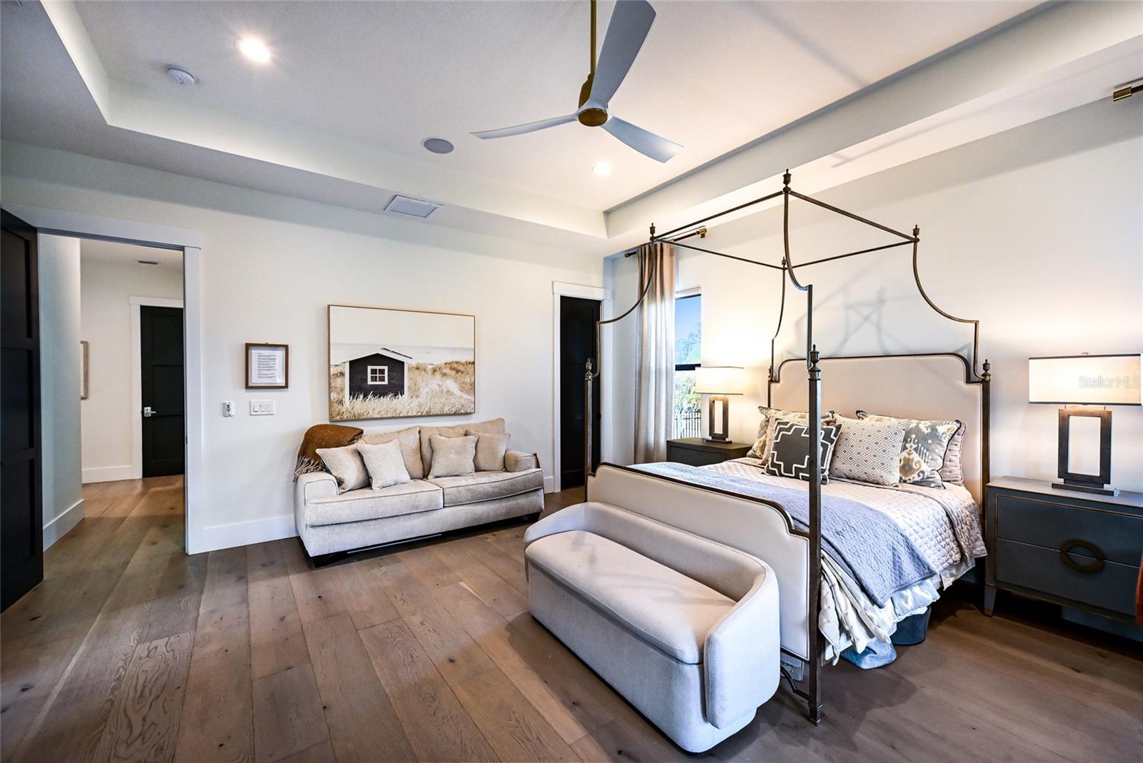 POMELLO CITY CENTRAL UNIT - Residential