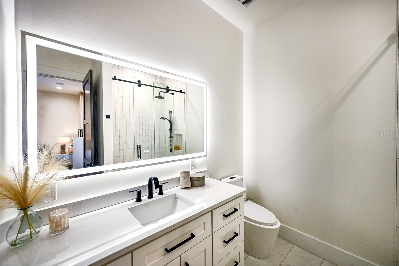 POMELLO CITY CENTRAL UNIT - Residential