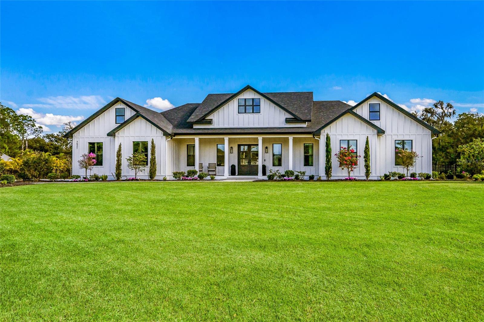 POMELLO CITY CENTRAL UNIT - Residential