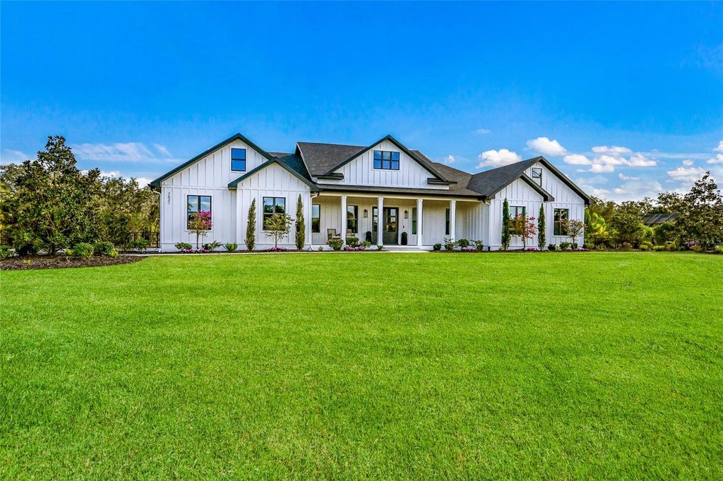 Photo of 7521 226th Street E, Bradenton, FL 34211 (MLS # A4676535)