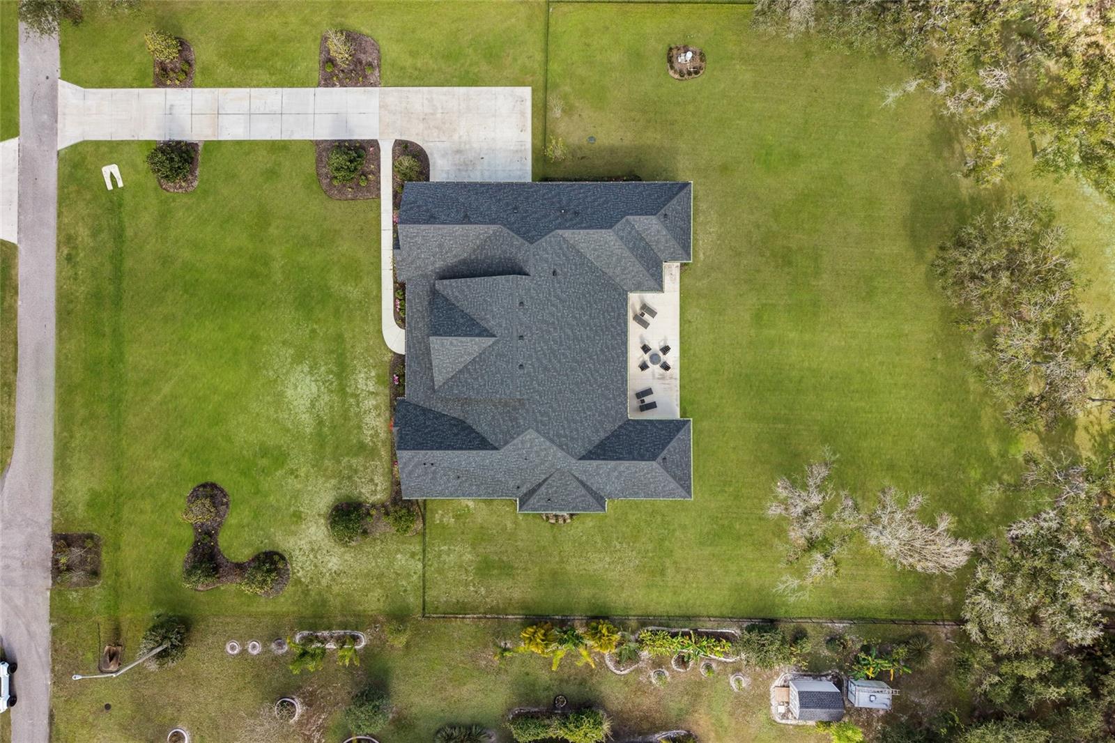 POMELLO CITY CENTRAL UNIT - Residential