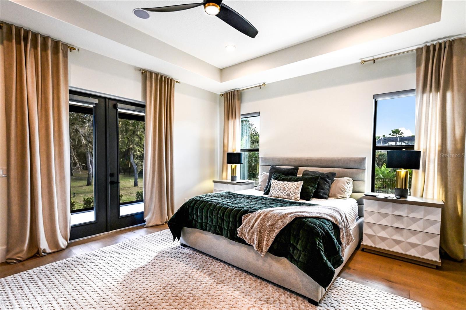 POMELLO CITY CENTRAL UNIT - Residential