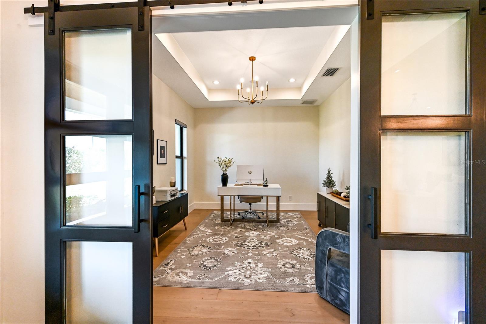 POMELLO CITY CENTRAL UNIT - Residential