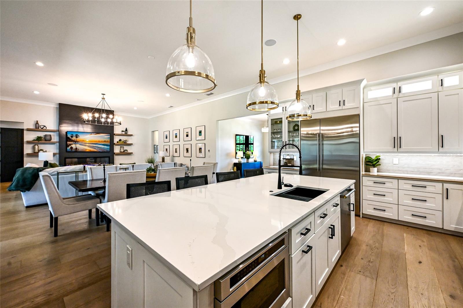 POMELLO CITY CENTRAL UNIT - Residential