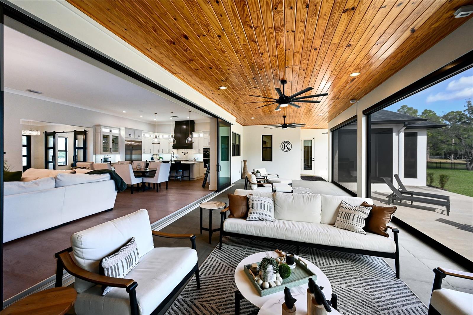 POMELLO CITY CENTRAL UNIT - Residential