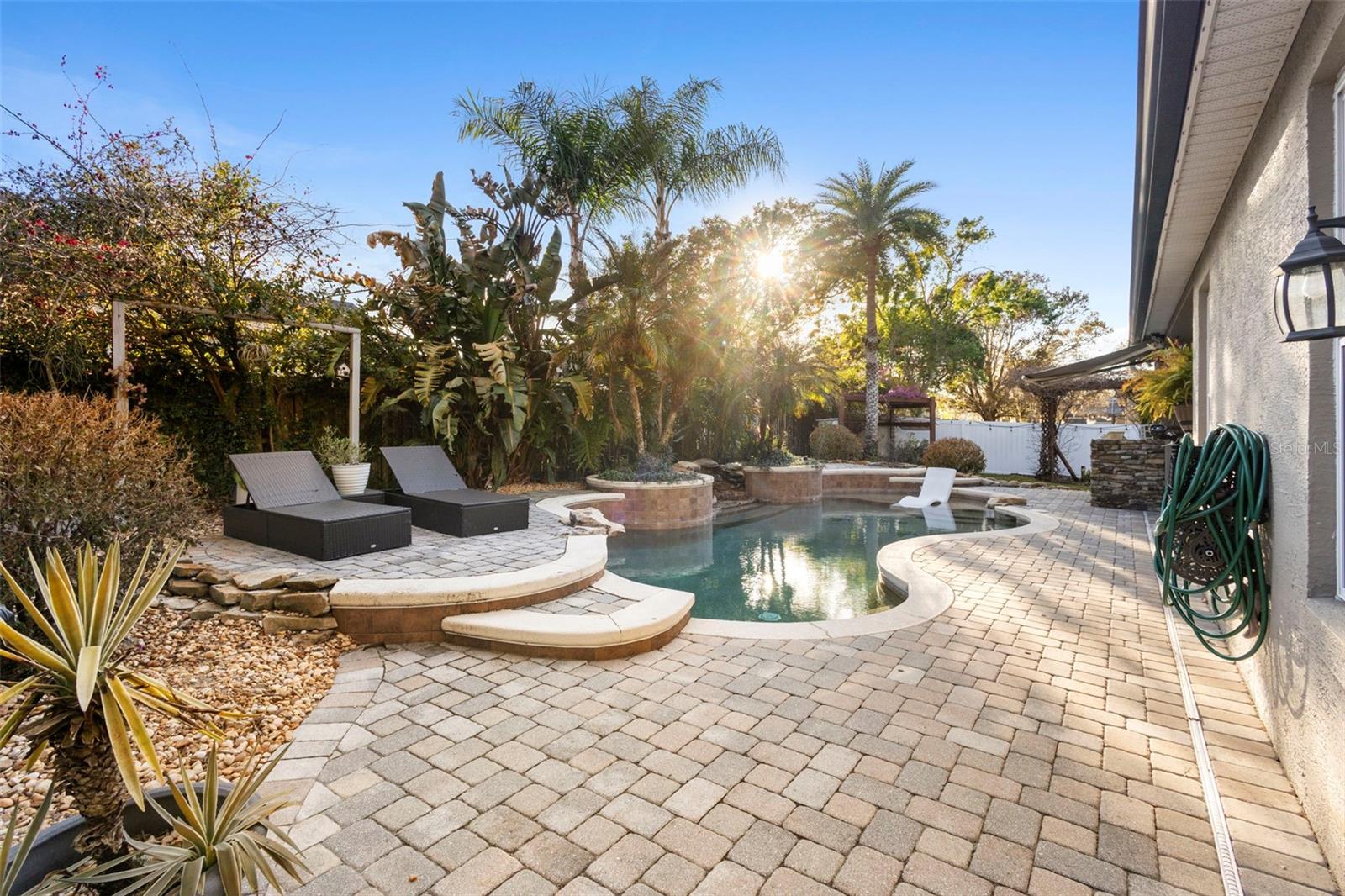 BEAR STONE - Residential