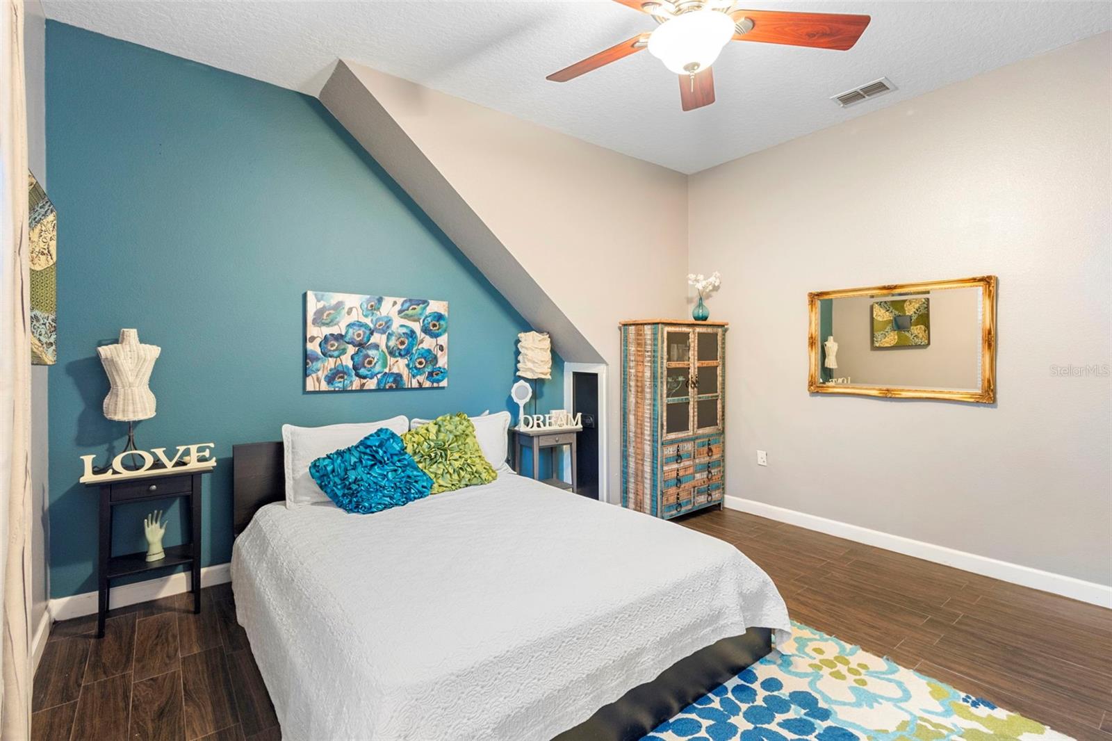 BEAR STONE - Residential