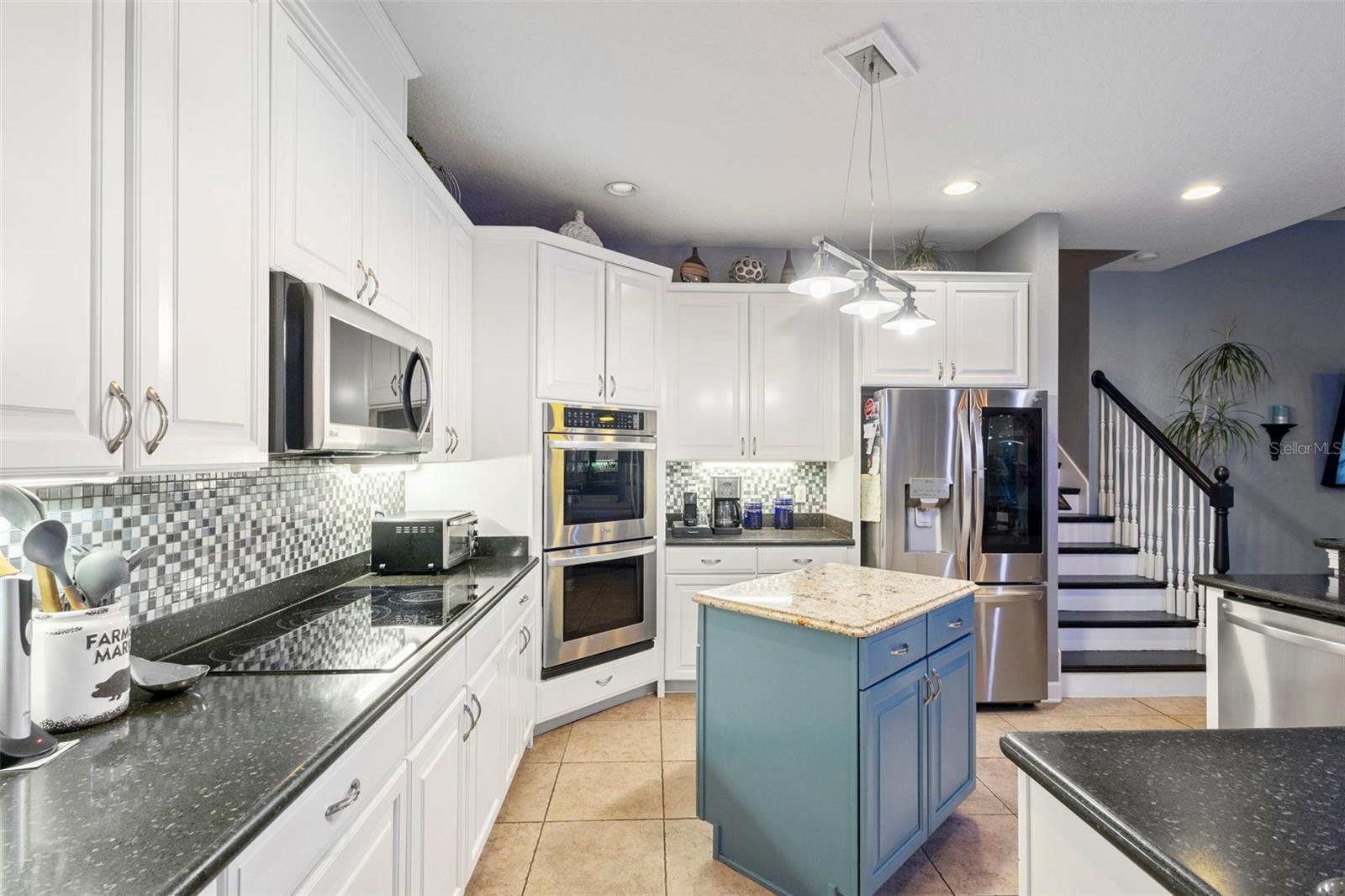 BEAR STONE - Residential