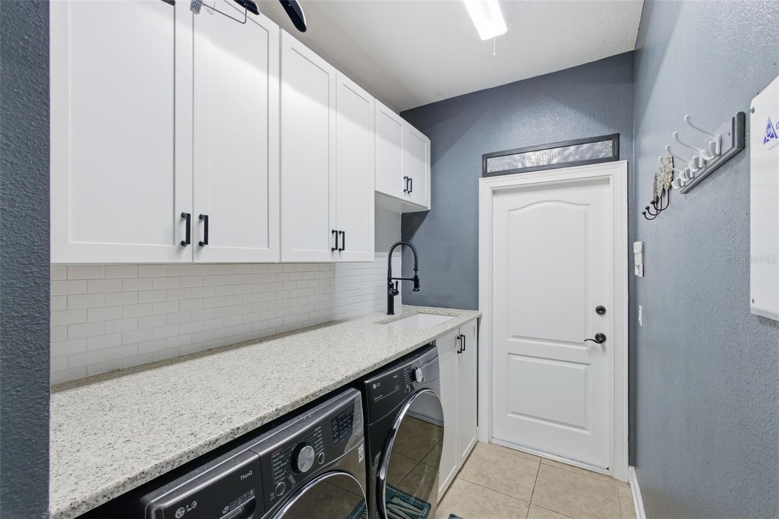 BEAR STONE - Residential