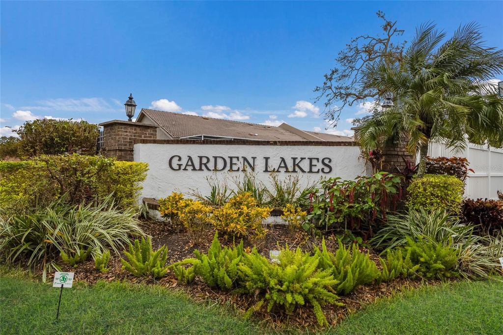 Photo of 5807 Garden Lakes Palm, Bradenton, FL 34203 (MLS # A4694831)