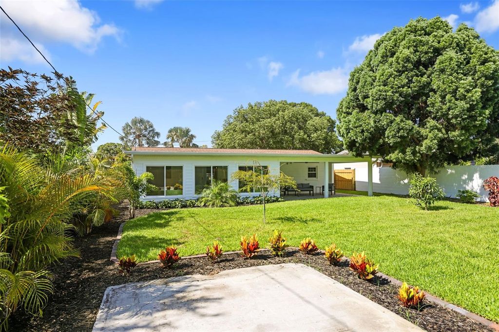 Photo of 4229 7th Avenue N, St Petersburg, FL 33713 (MLS # TB8529945)
