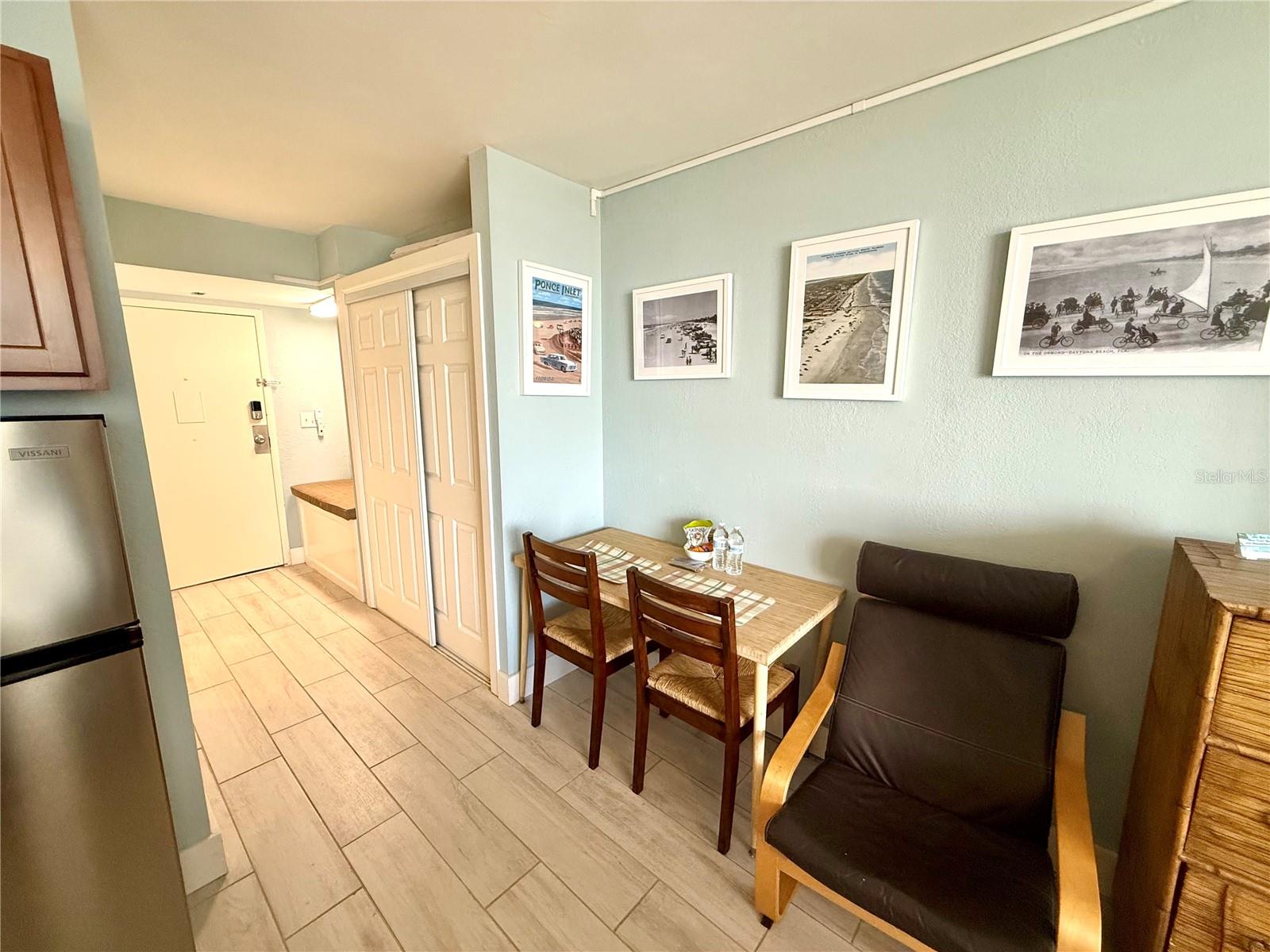 CASTAWAY BEACH RESORT CONDO - Residential