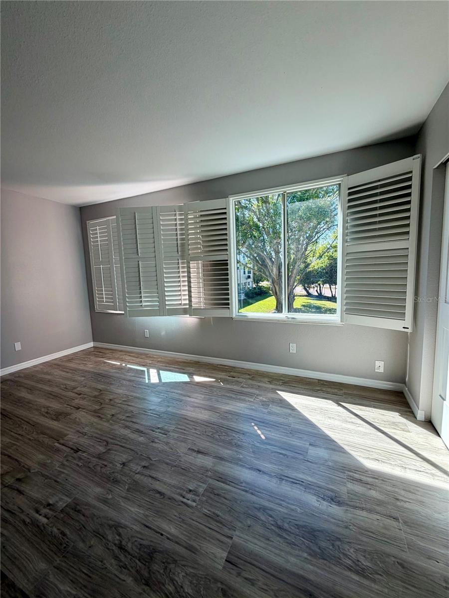 ON TOP OF THE WORLD - Residential Lease