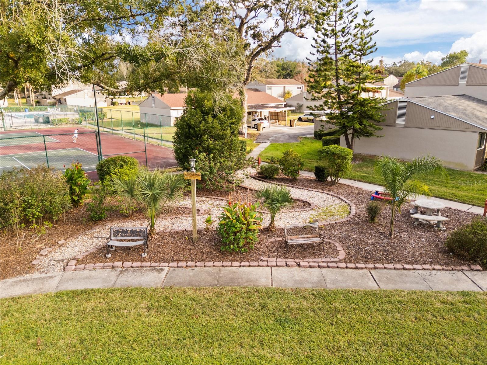 LAURELON VILLAGE OF MEADOWOOD - Residential