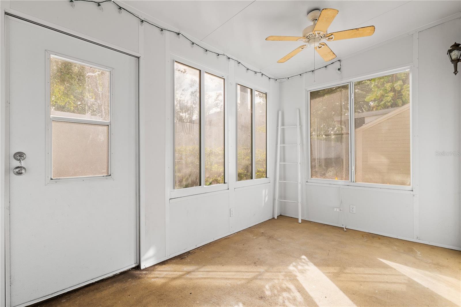 LAURELON VILLAGE OF MEADOWOOD - Residential