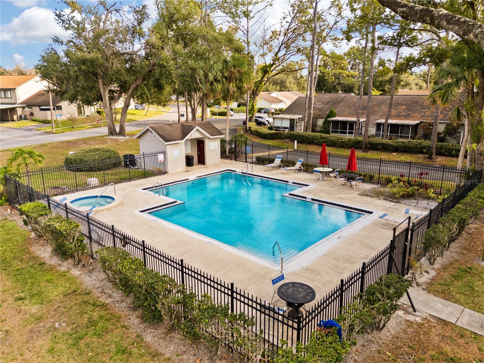 LAURELON VILLAGE OF MEADOWOOD - Residential