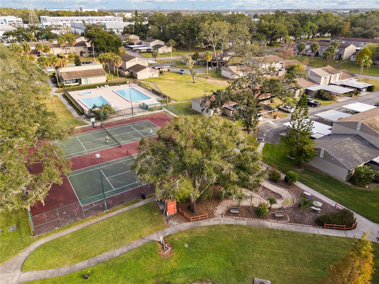 LAURELON VILLAGE OF MEADOWOOD - Residential