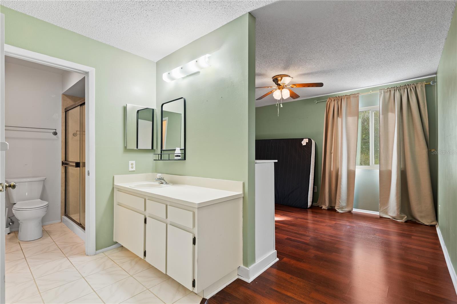 LAURELON VILLAGE OF MEADOWOOD - Residential