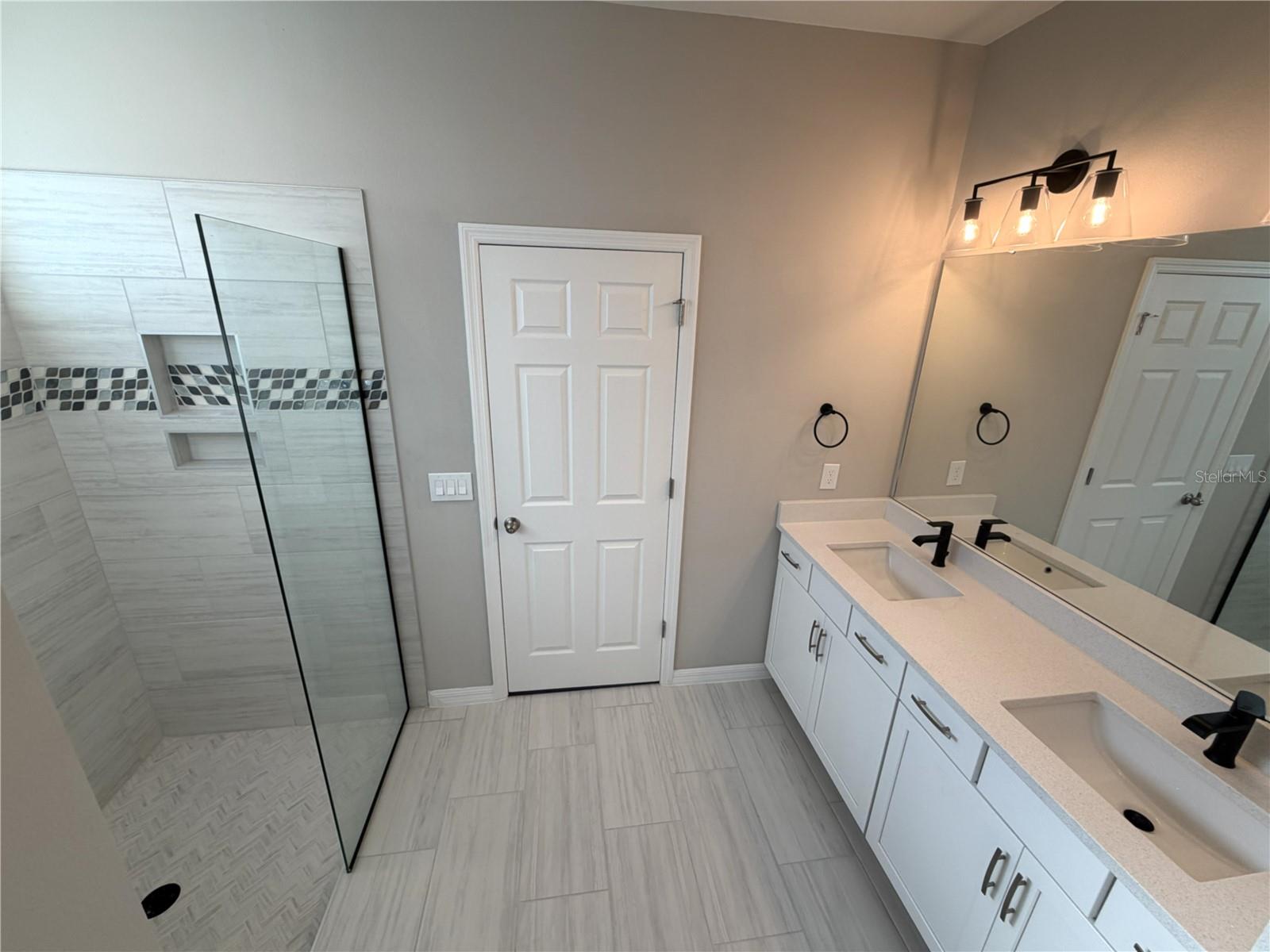 VILLAGES AT MINNEOLA HILLS PHASE 1B - Residential