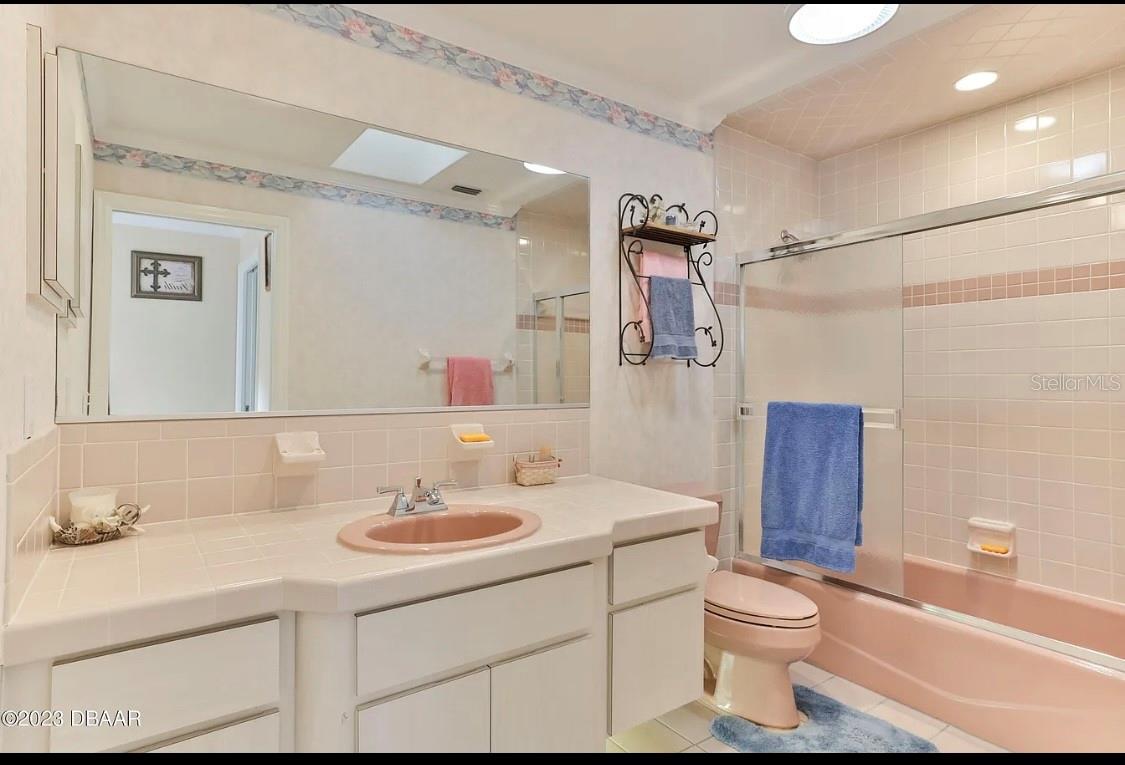 INLET OAKS - Residential