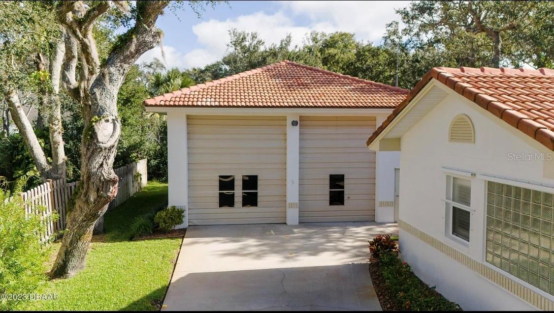 INLET OAKS - Residential