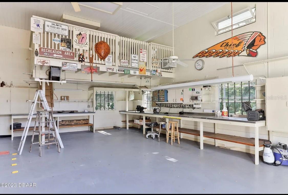 INLET OAKS - Residential