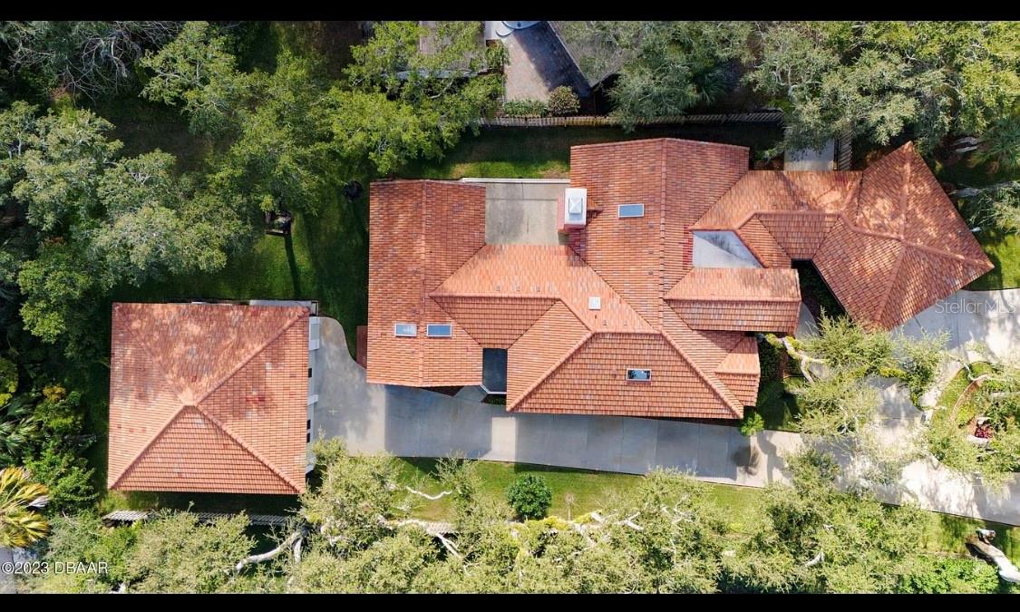 INLET OAKS - Residential