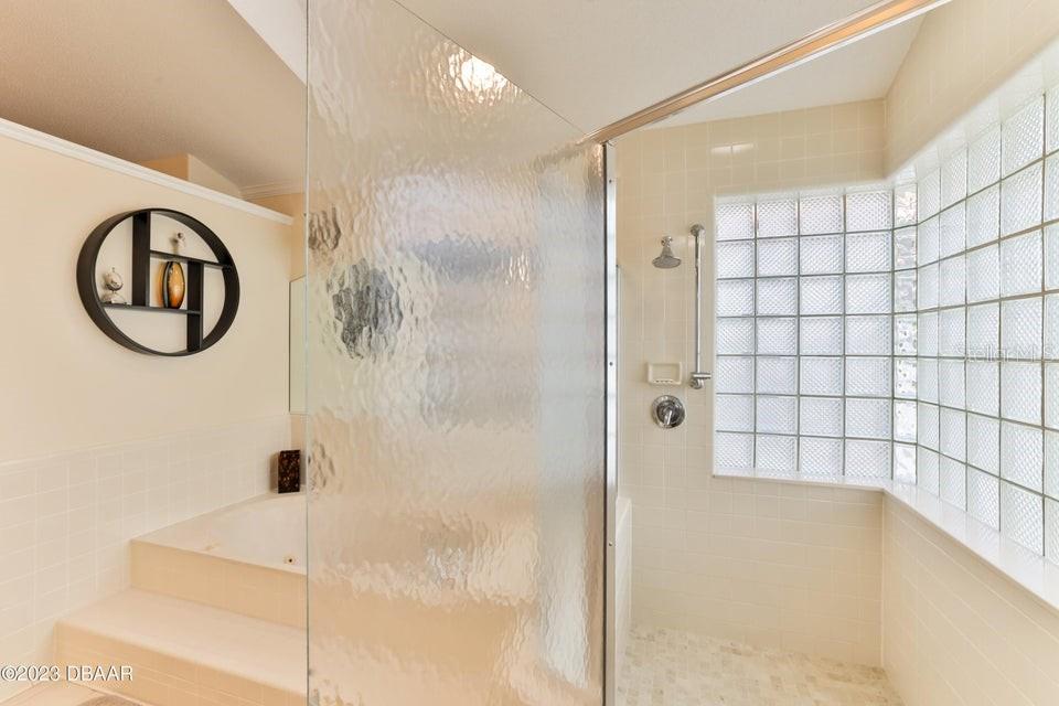 INLET OAKS - Residential